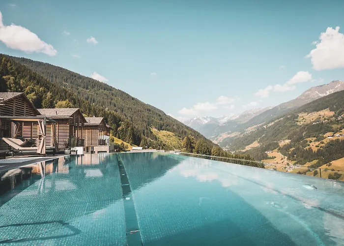 3 SterneHotel Boutique Und Chalets Bergwiesenglück