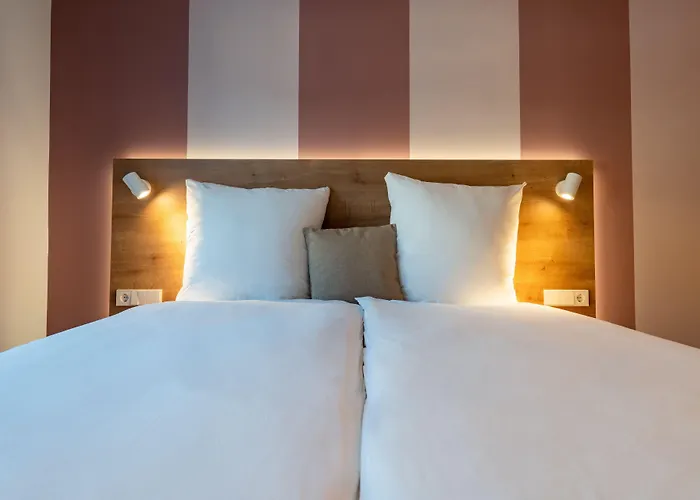 Coucou Hotel & Kuckucks-Stube