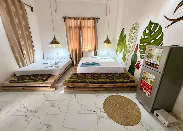 Hotel: Pole Pole House