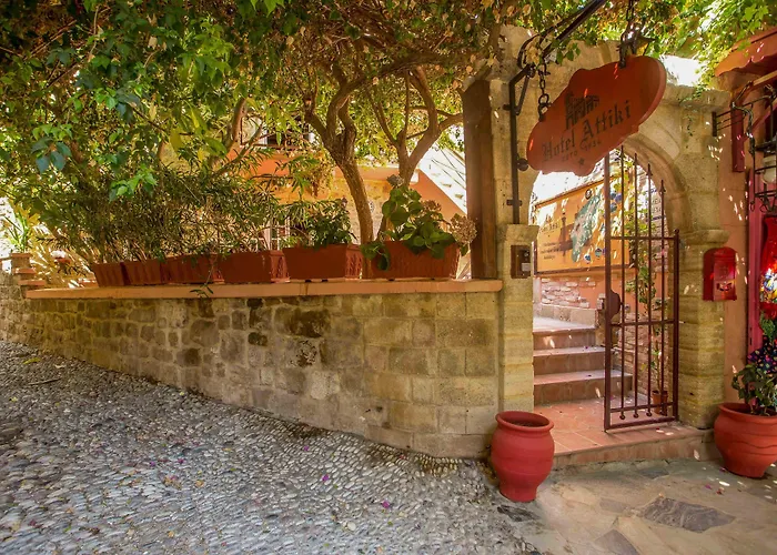B&B: Attiki Hotel