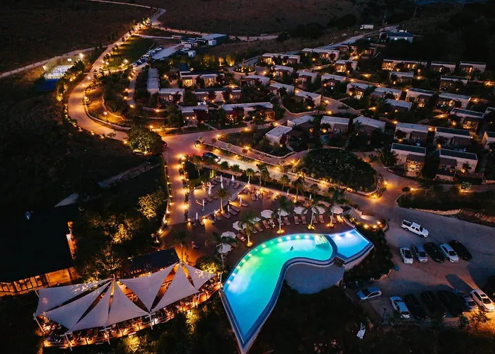 4-Sterne-Hotel: ARAMERAS Resort