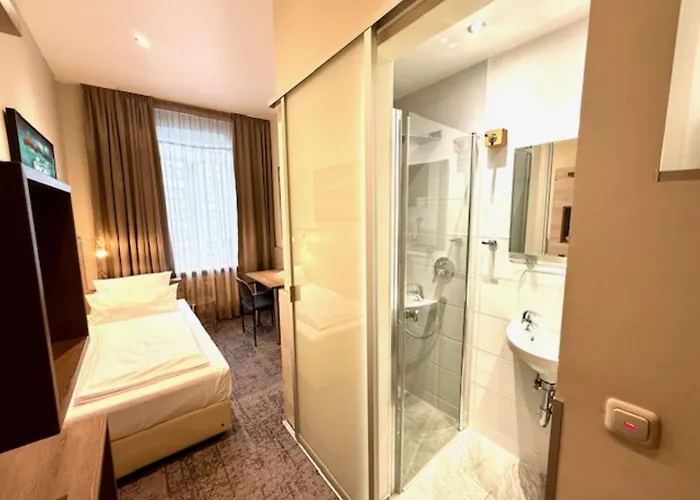 Hotel: Hotel Central