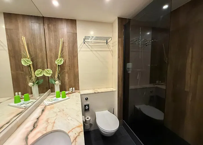 Panorama Berghotel Wettiner Höhe