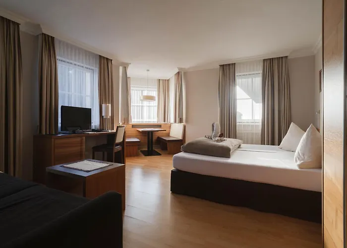 Jacuzzi-Hotel: Hotel Jennys Schlössl