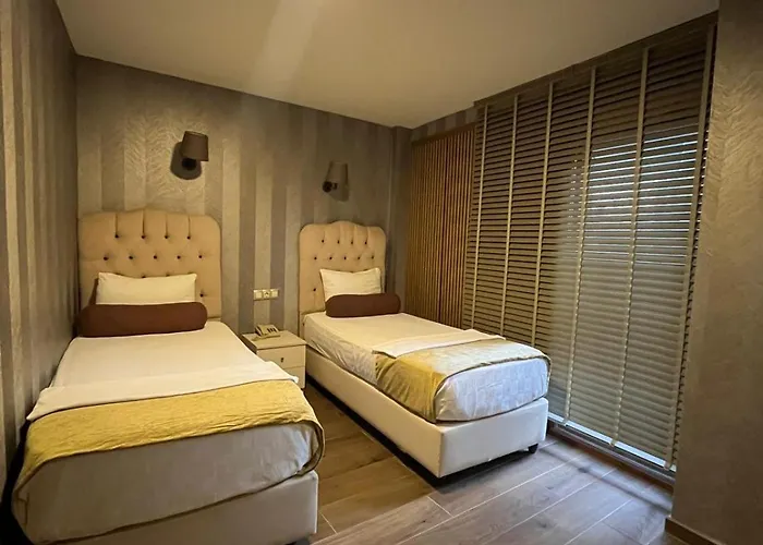 Kuzen Otel