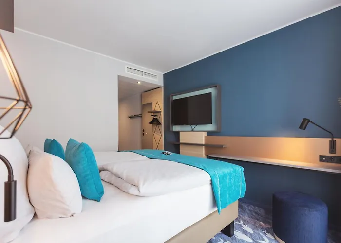 3 SterneHotel Holiday Inn - The Niu, Yen Hamburg City By Ihg