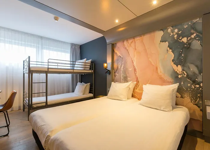 Leonardo Hotel Almere City Center