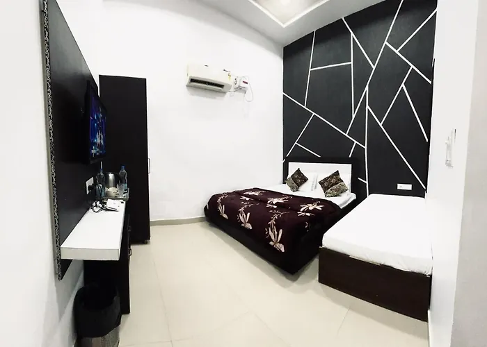 Hotel Heaven Inn