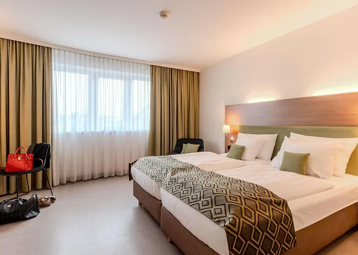 Mercure City