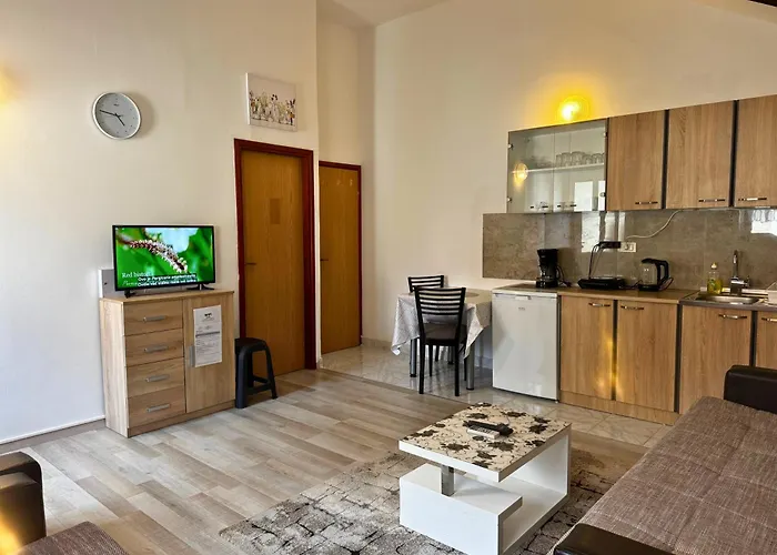 3-Sterne-Hotel: Amore House With Apartment