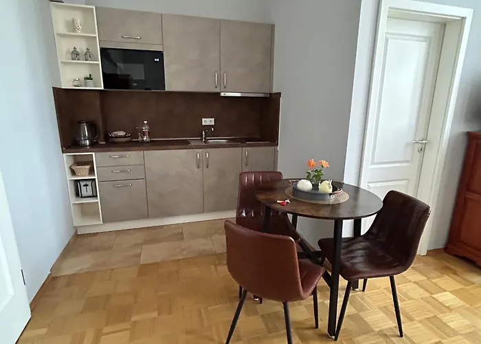 Ferienvermietung: Hotel Burghof Görlitz