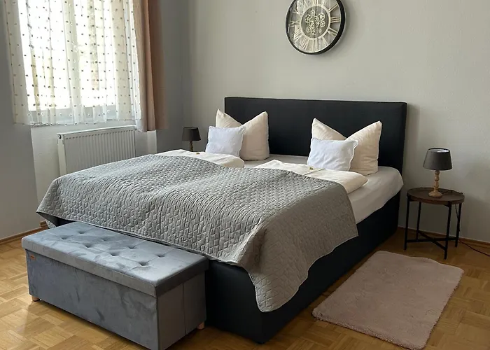 Ferienvermietung: Hotel Burghof Görlitz