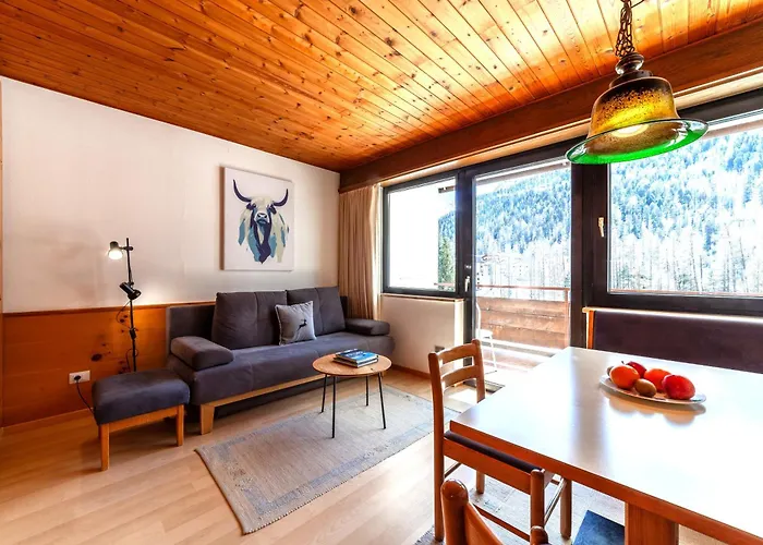 Apartment: Alpina Residence