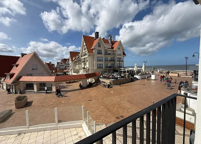  Strandhotel De Haan