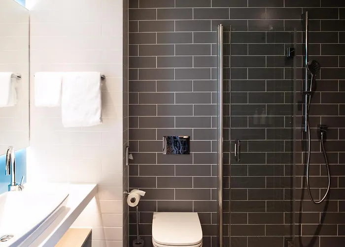 Hotel mit Aussicht: Holiday Inn Express & Suites - Basel - Allschwil By Ihg