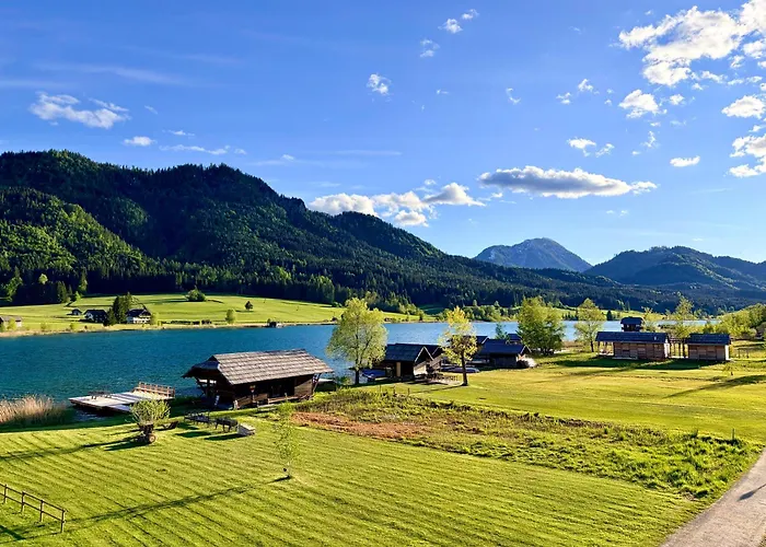 Kärntnerhof- Das Seehotel Am Weissensee!