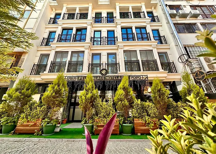 Pell Palace Hotel & Spa