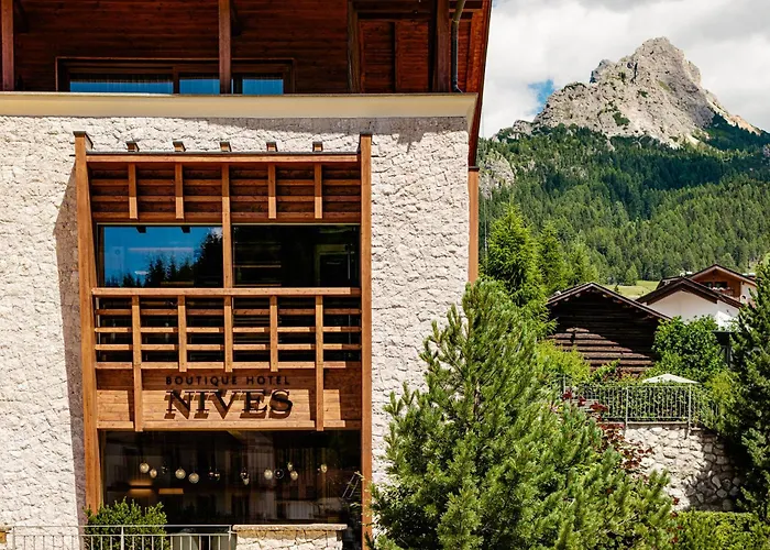 4 Sterne Hotels Boutique Nives - Luxury & Design In The Dolomites