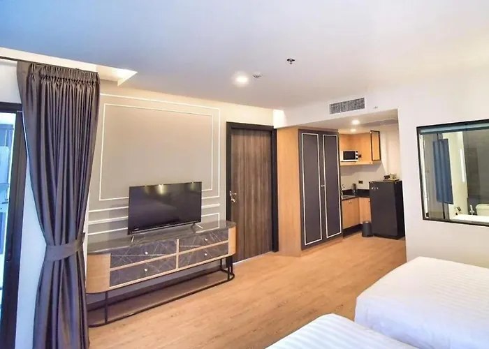  Sleep With Me Pattaya