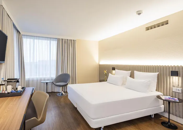 Hotel Am NH Hamburg Altona