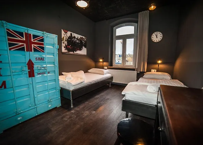 Hotel nahe College: Hostel am Bahnhof