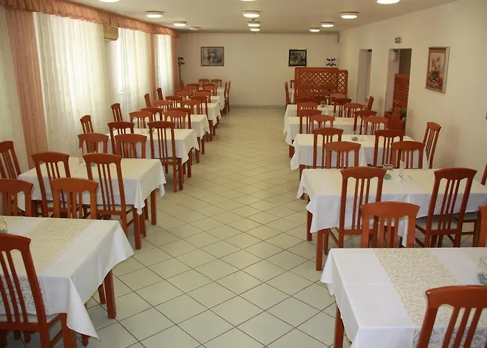 Günstiges Hotel: Hotel Dujam