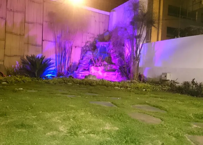 Hotel + Arte