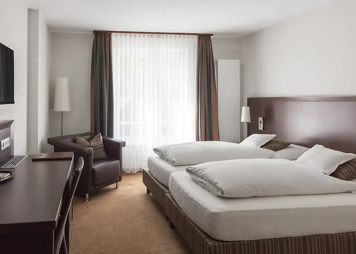 Strandhotel: Restaurant&Hotel Engelkeller