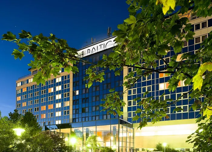 Strandhotel: Baltic Zinnowitz - Hotel mit Meerwasserpool und Thermalbad