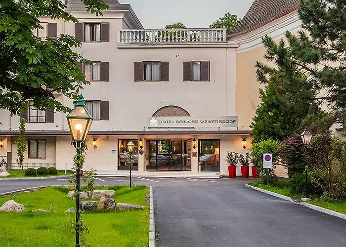 Hotel Schloss Weikersdorf