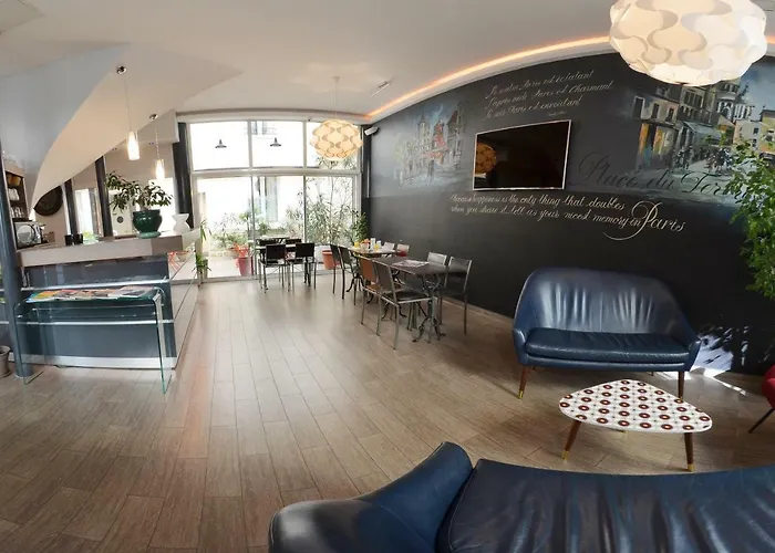 Sofia Paris