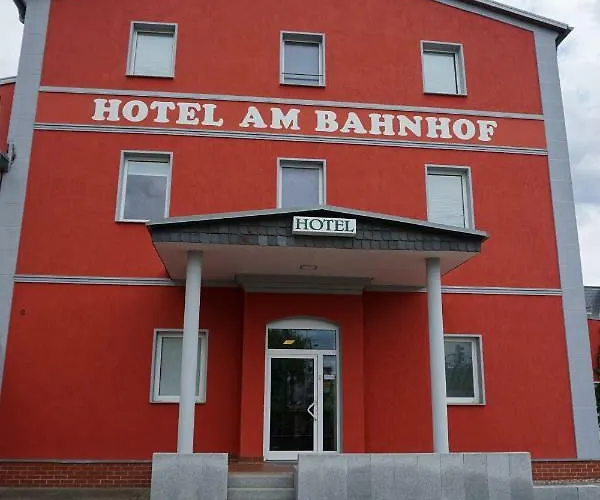 Am Bahnhof