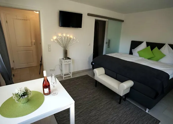 Hotel nahe College: Ferienwohnungen Christina