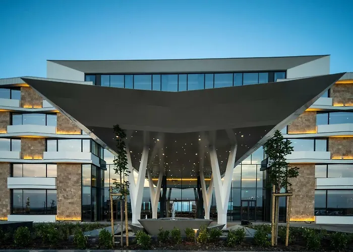 Wave Resort