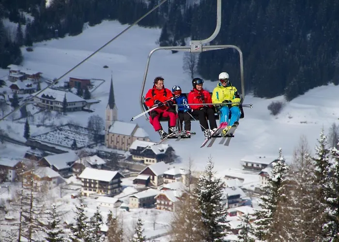 Skihotel: Hotel Nagglerhof am Weissensee