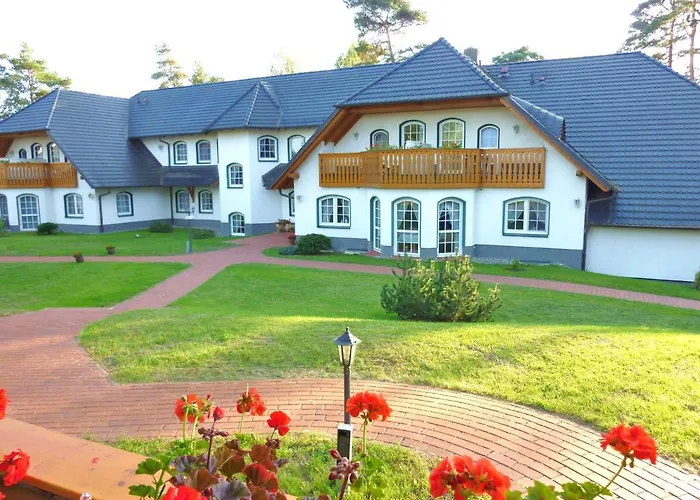 3-Sterne-Hotel: Landhaus Müritzgarten Hotel garni