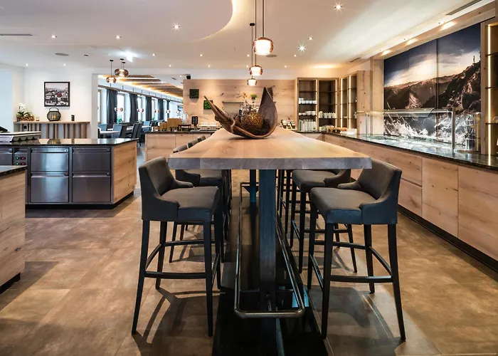 Ursprungs Panorama Hotel Königsleiten