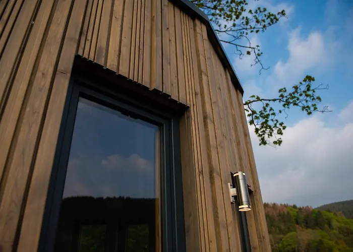 Resina Baumhaeuser