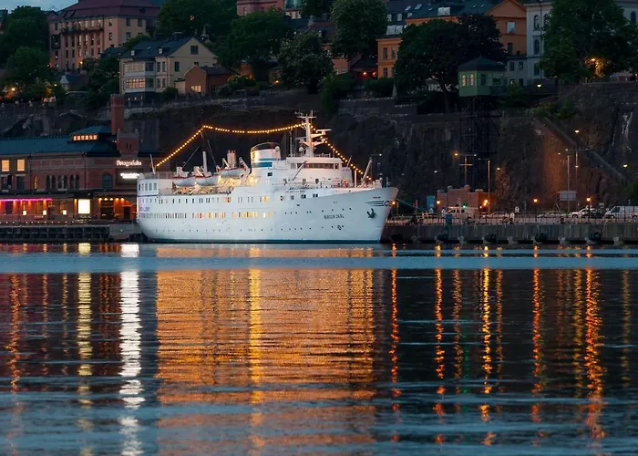 Haustierfreundliches Hotel: M/S Birger Jarl - Hotel & Hostel